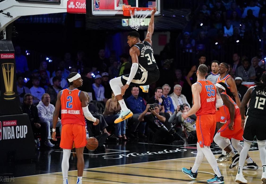 澳亚国际在线登录-雄鹿队大胜开拓者队结束连败