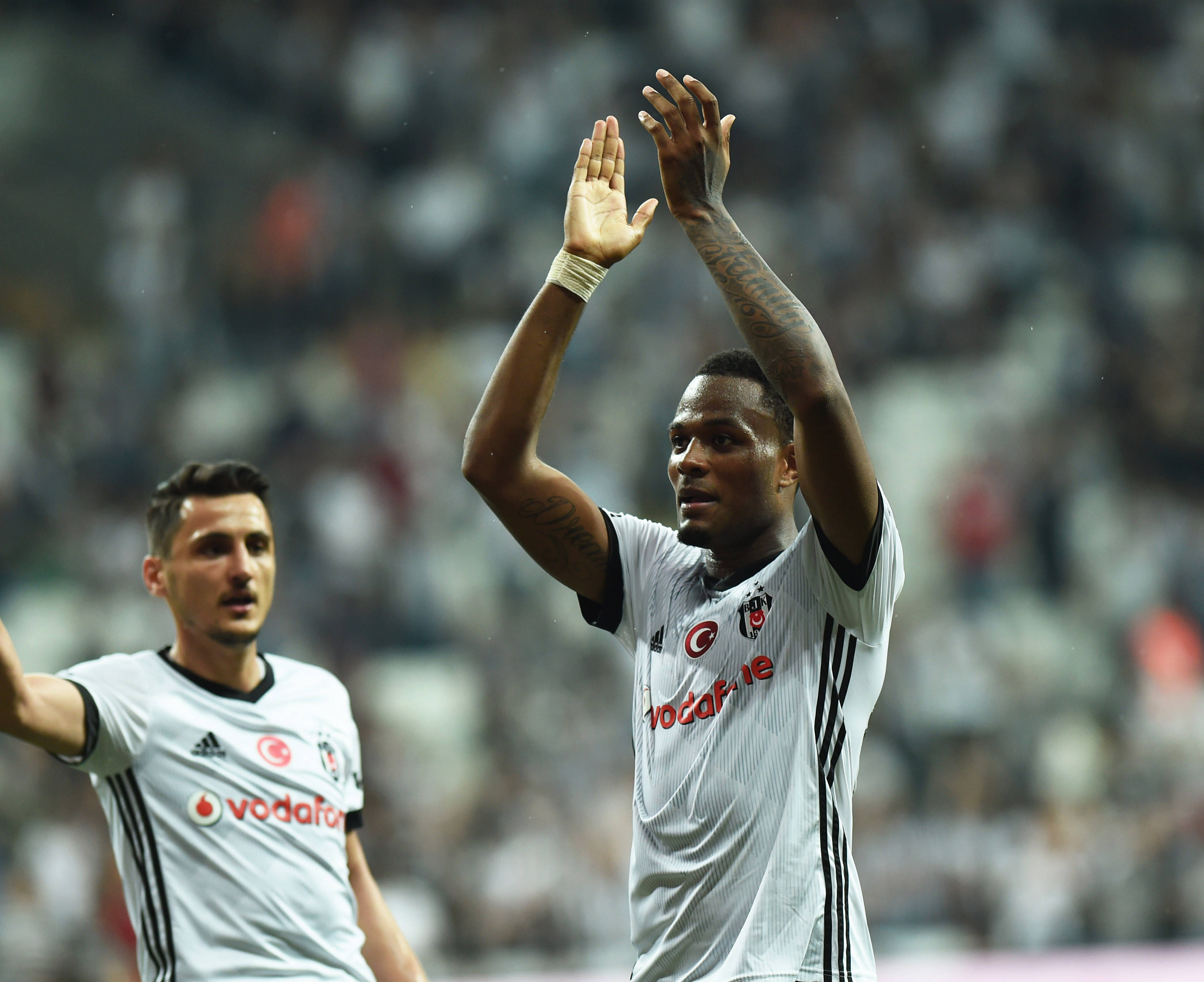 澳亚国际在线登录-包含阿贾克斯客场胜罗马，保级希望重燃的词条